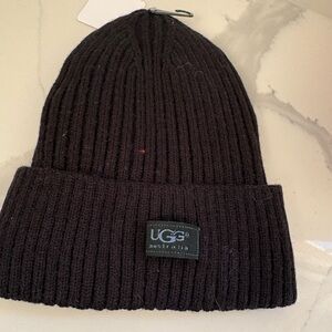 Ugg new Black Pom Pom hat.